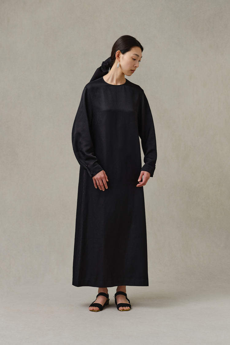 Model(171cm): M Size (Black) ※丈上げ例