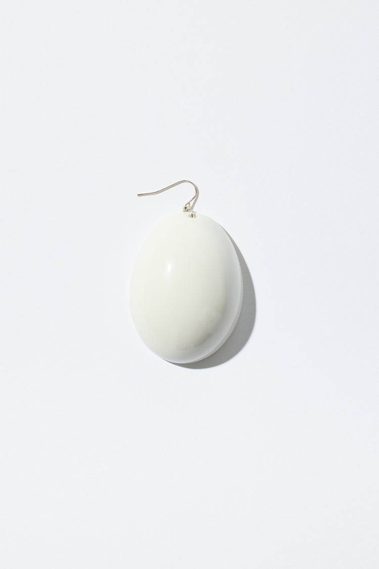 Porcelain mañana earring  (only one side)