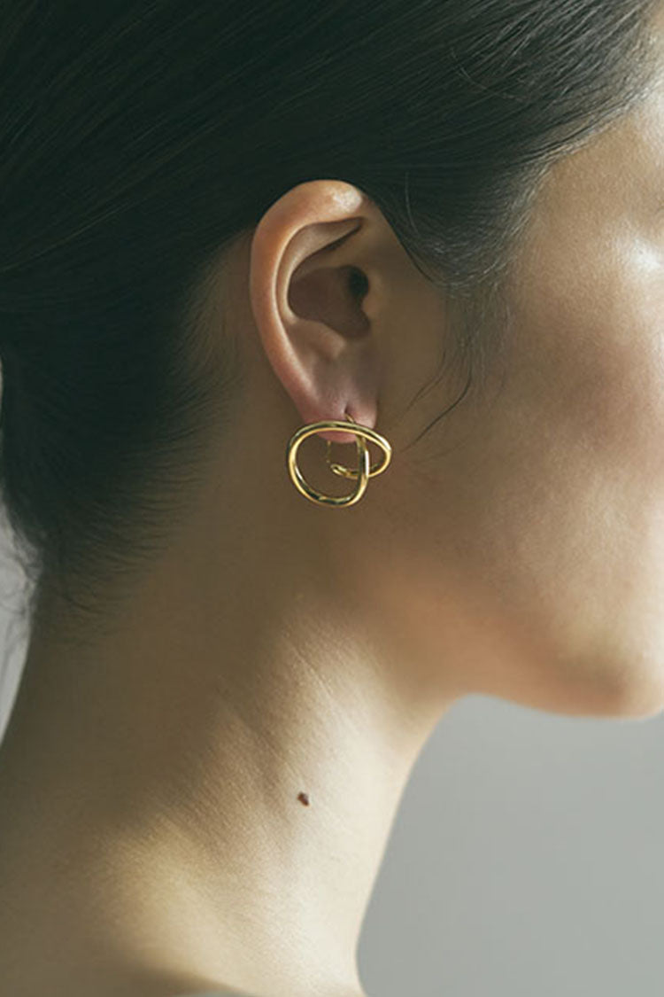 Wave Pierces Love