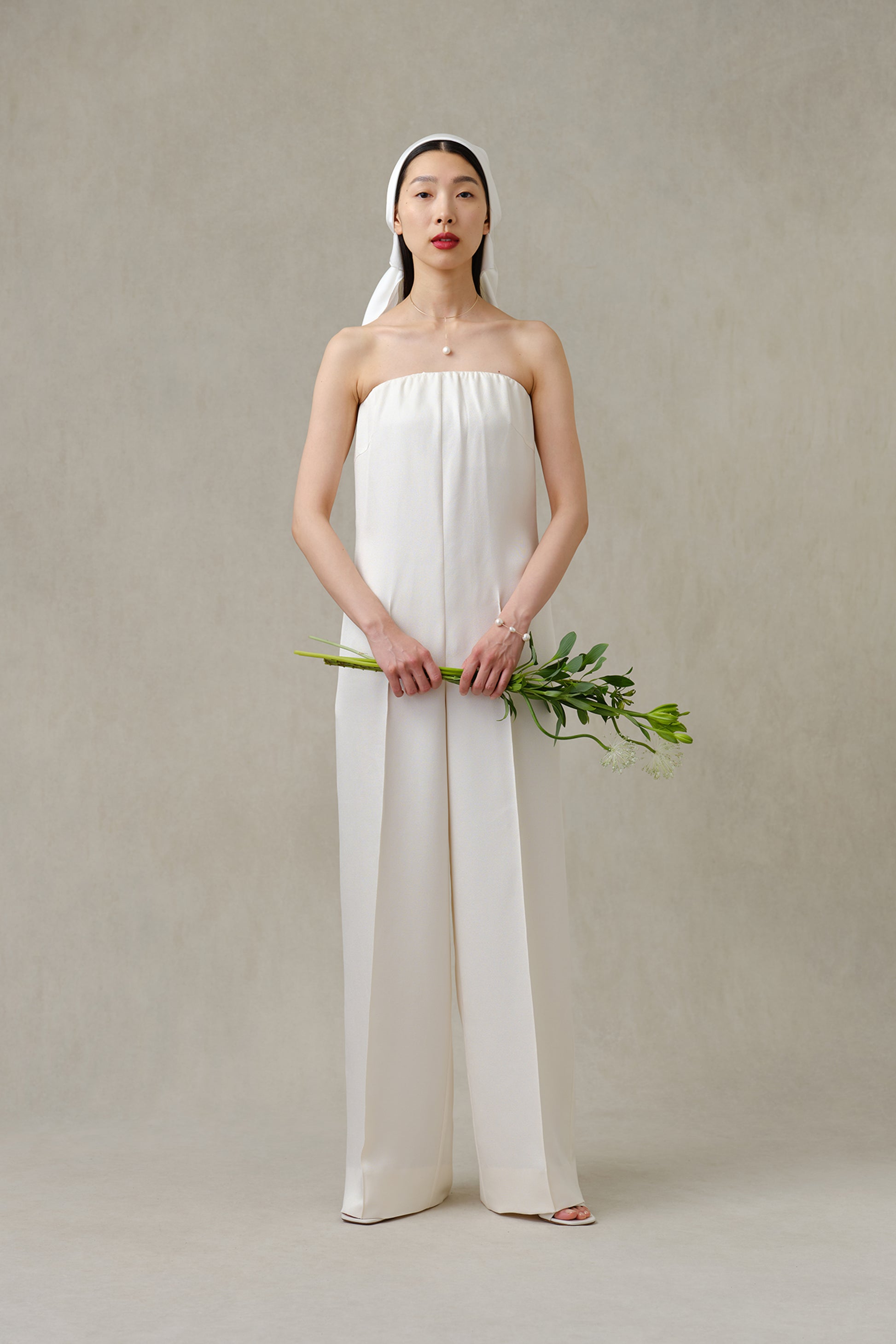 Model(171cm): M Size (Ivory)