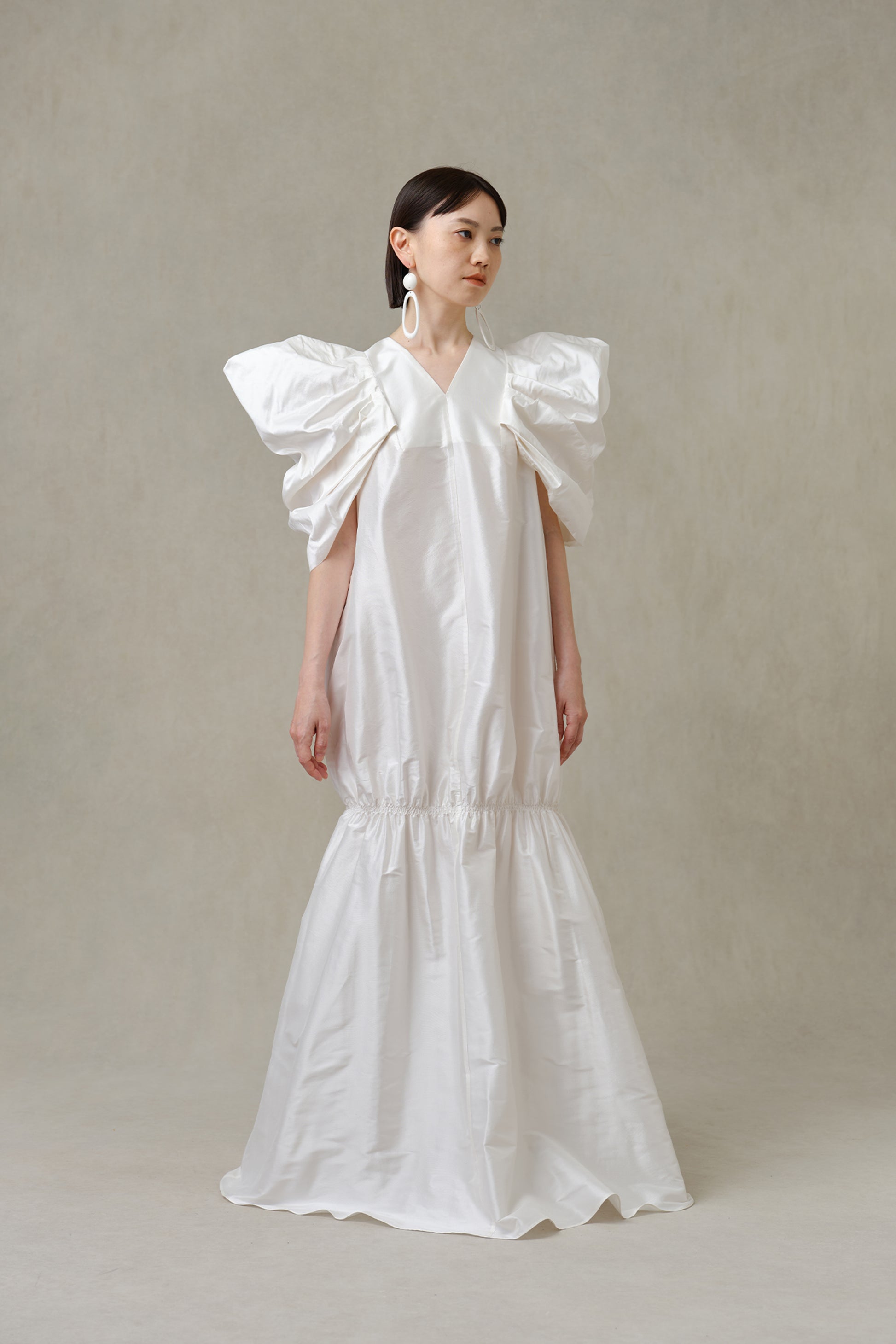 Model(157cm): S Size (Pearl white)